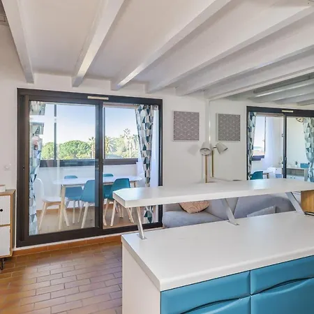 Duplex Flat With Seaview Loggia And Pool In Six-fours - Welkeys